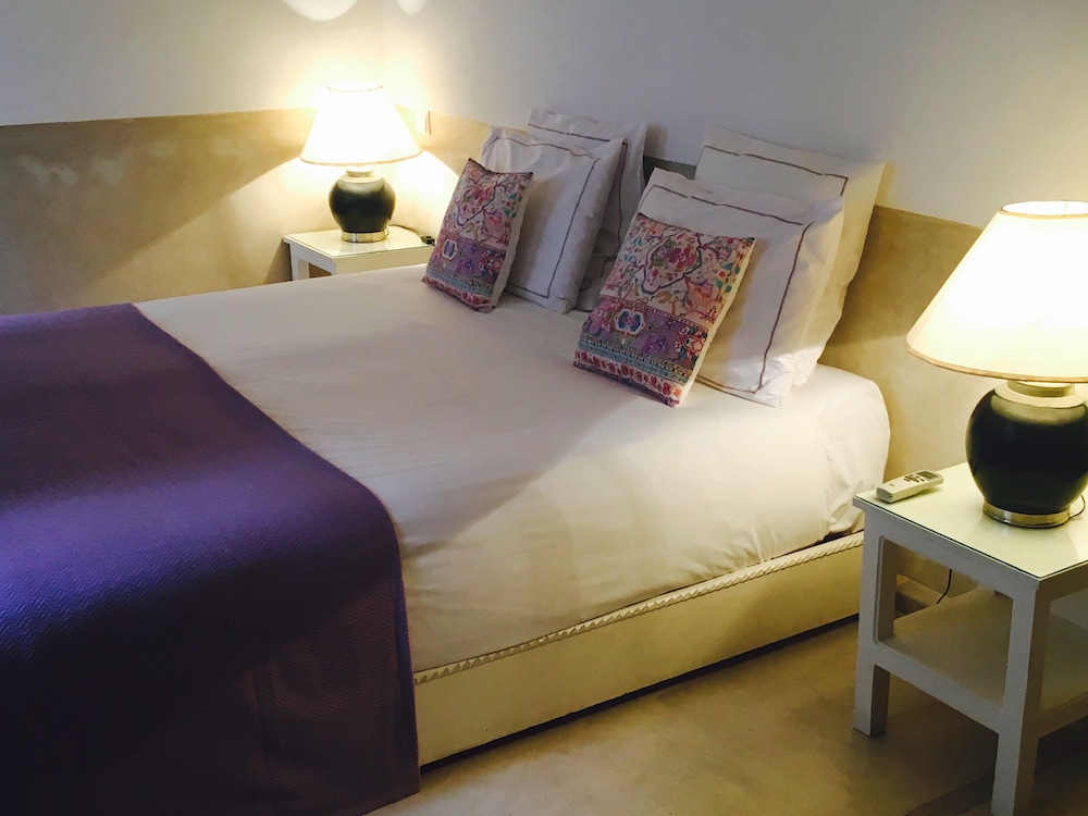 Riad Tawargit 19/50