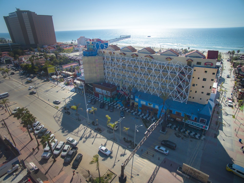 Festival Plaza Rosarito 5/72