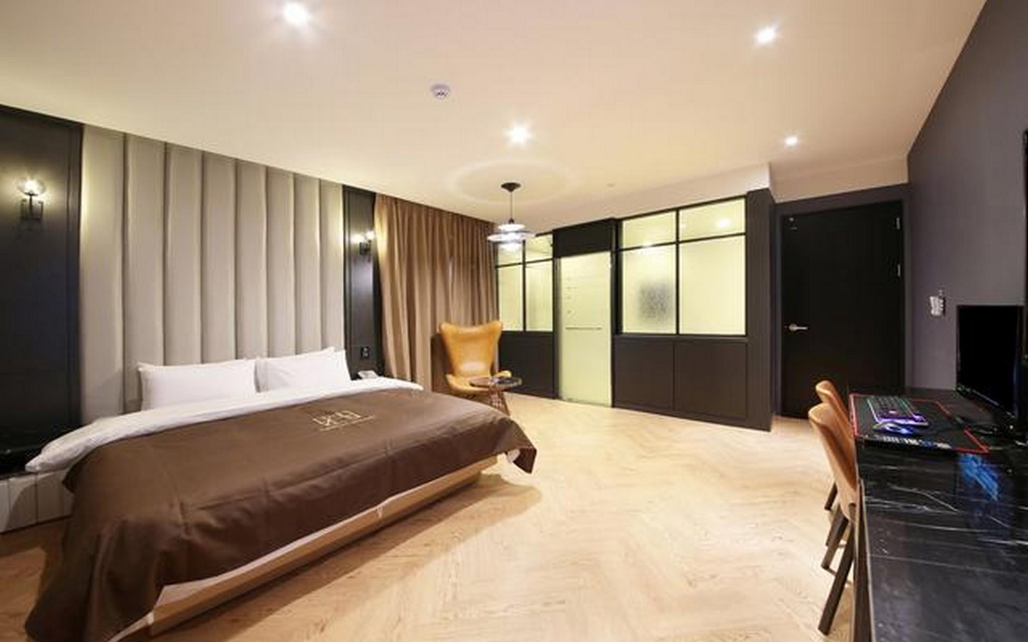 Deluxe, Double Bed