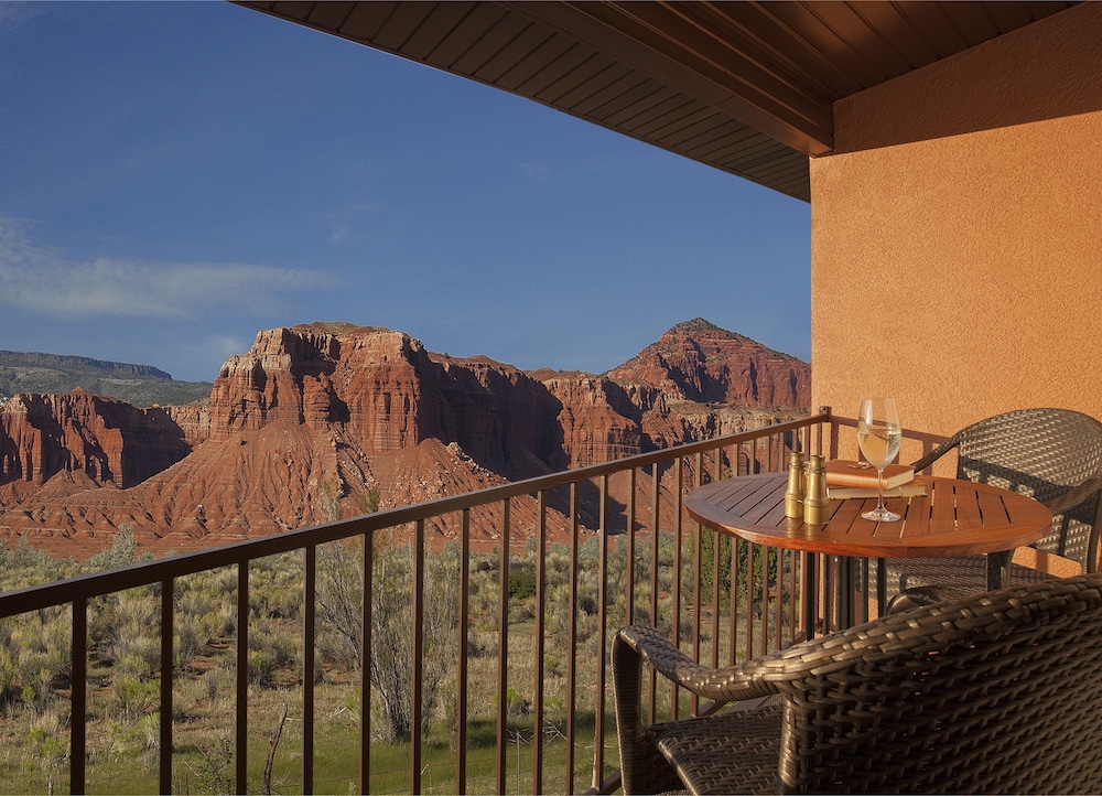 Capitol Reef Resort 30/56
