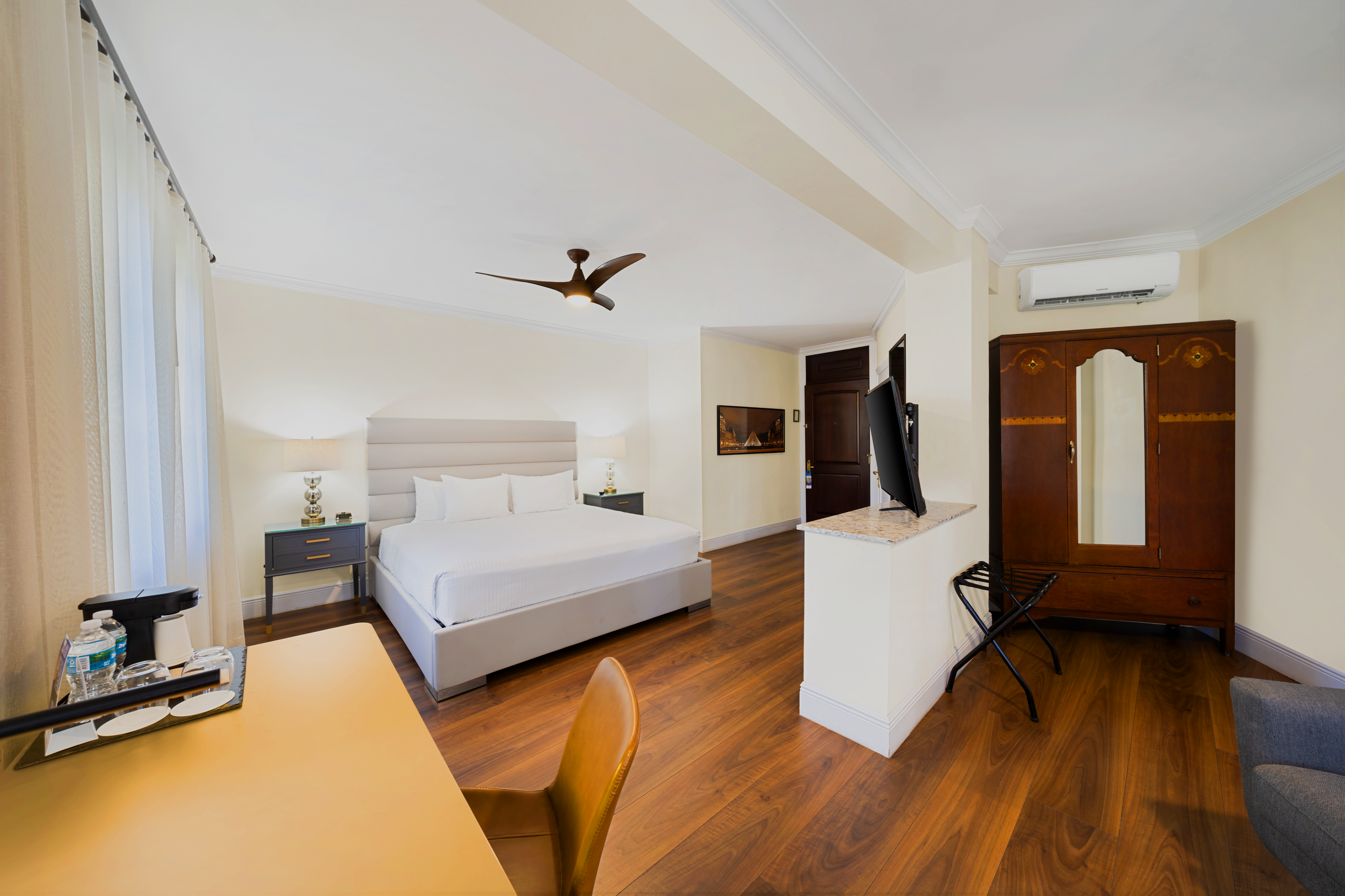 St Michel Hotel 13/38