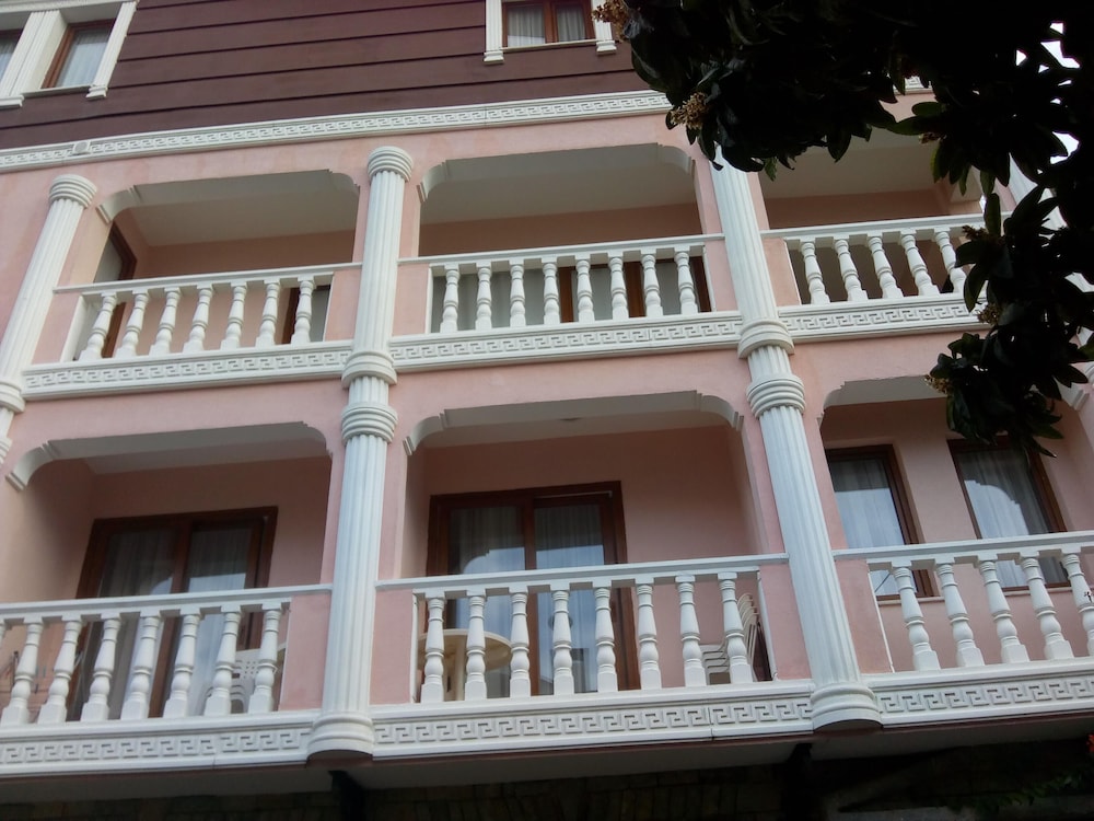 Lacin Apart Otel 1/21