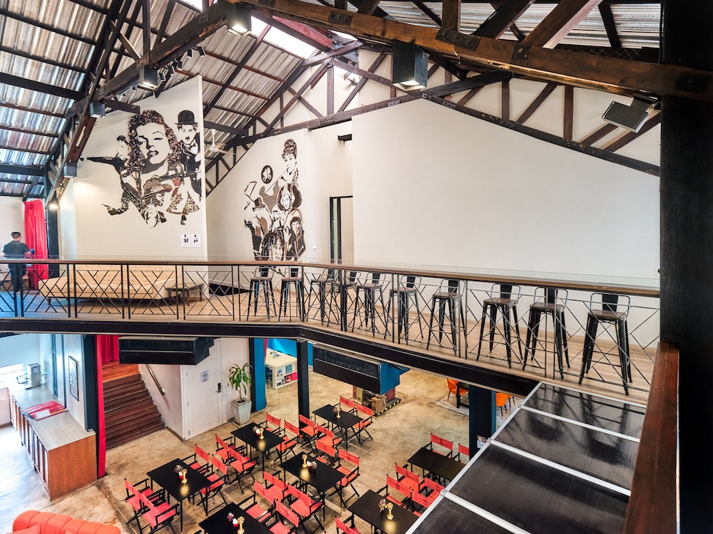 Prince Theatre Heritage Stay Bangkok 40/50