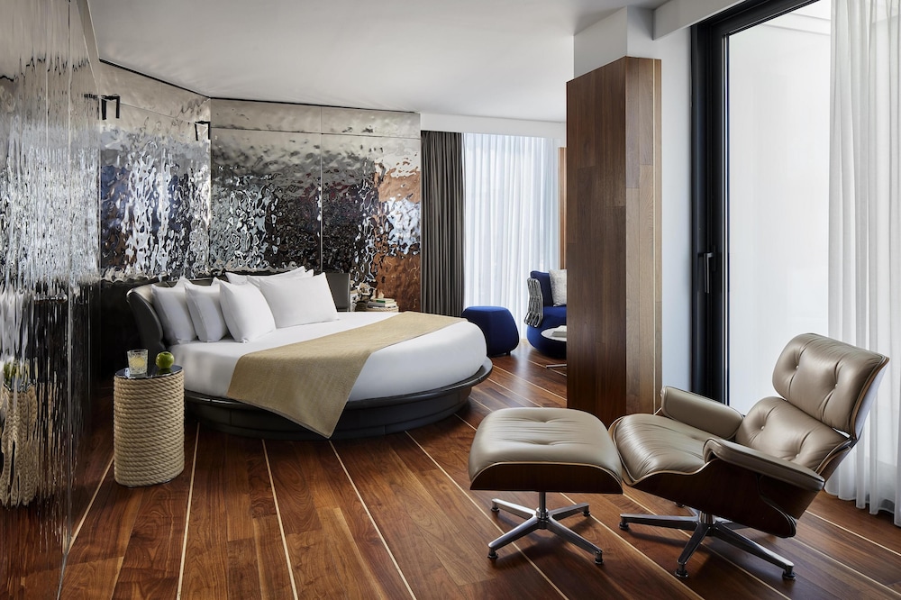 SUITE, TERRACE VIEW