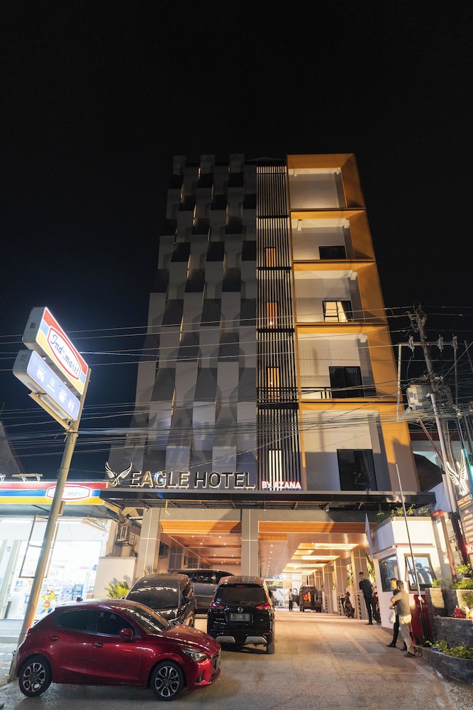 Eagle Hotel Wonosobo, Azana Hotels Collection 1/23