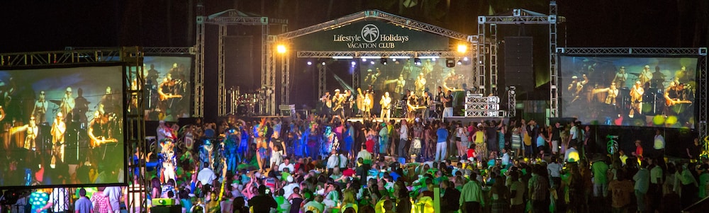 Lifestyle Tropical Beach Resort & Spa 26/40