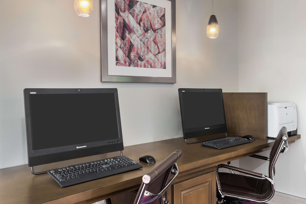 Homewood Suites By Hilton Orlando-Ucf Area 62/66