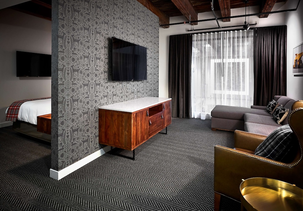 Hewing Hotel 42/81