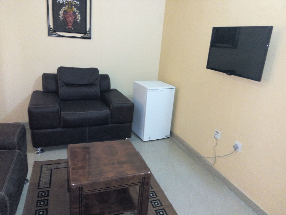 De Lawrence Court Suites 33/41