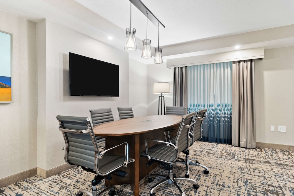 Embassy Suites By Hilton Anaheim South 48/51