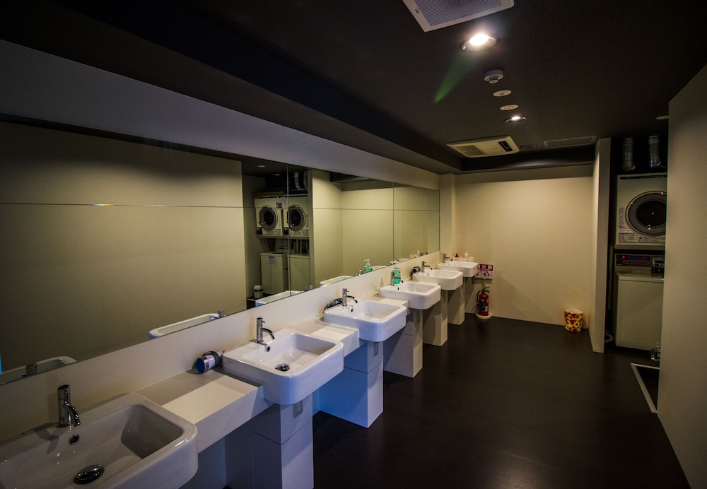 Santiago Guesthouse Hiroshima Hostel 60/69