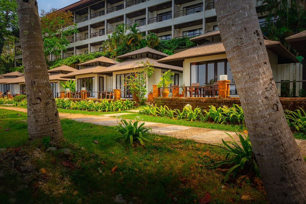 Siam Bay Resort 40/50