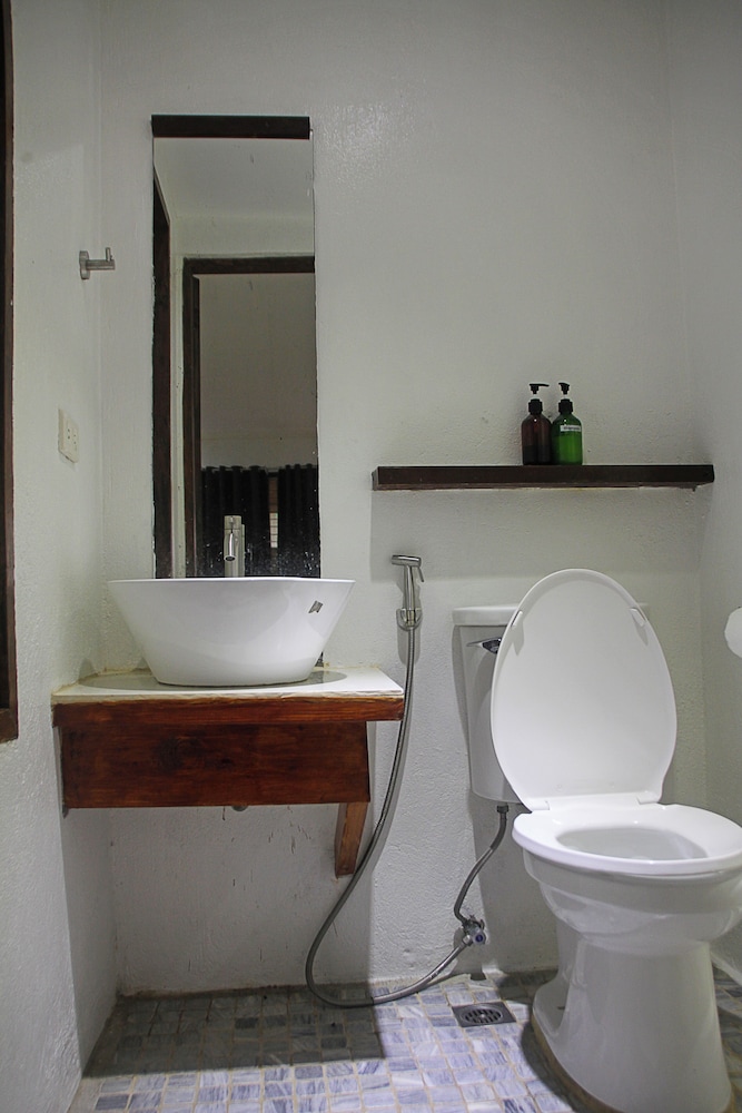 The Lazy Dog Bed And Breakfast 58/60