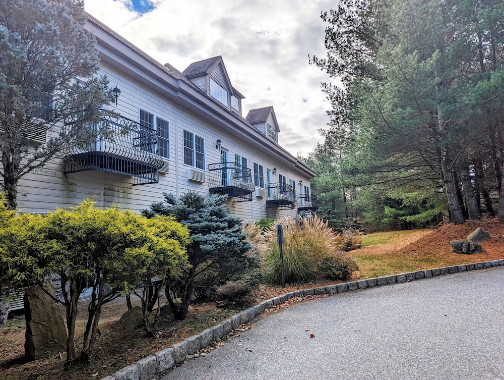 The Willowbrook Village at Lake Harmony, a Wyndham Hotel 44/49