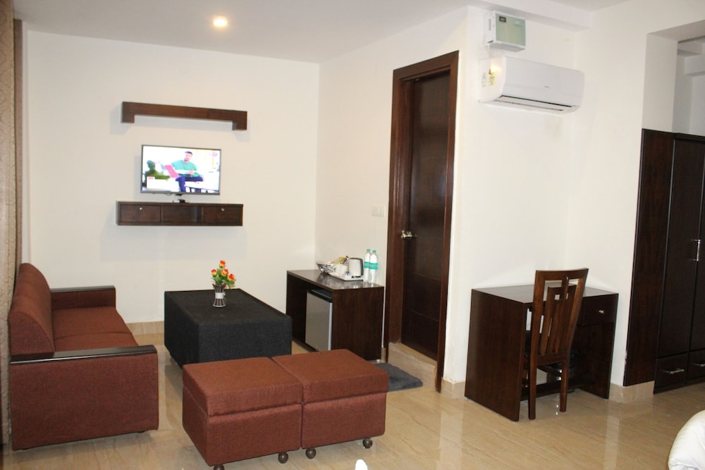 Hotel Holiday Hill 29/50