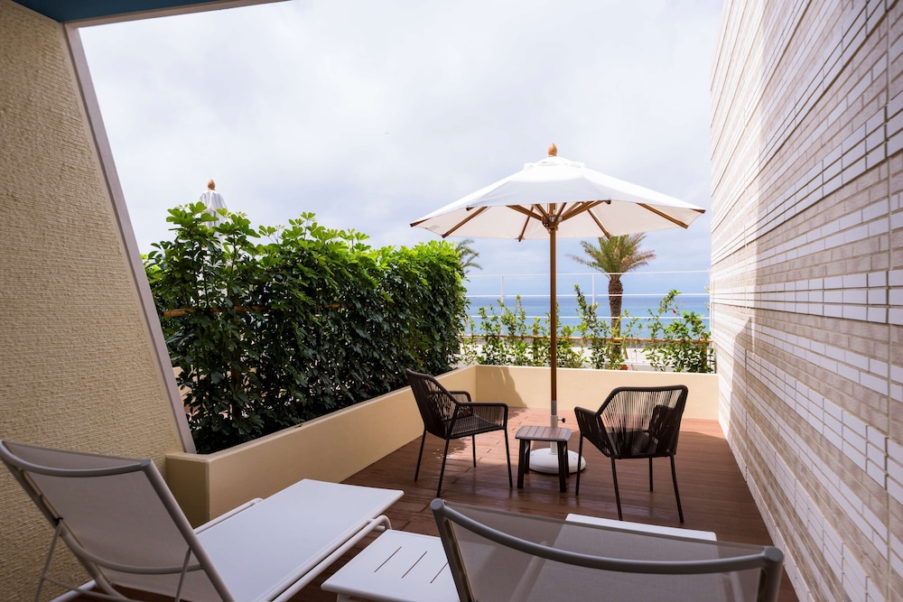 DoubleTree by Hilton Okinawa Chatan Resort 41/73
