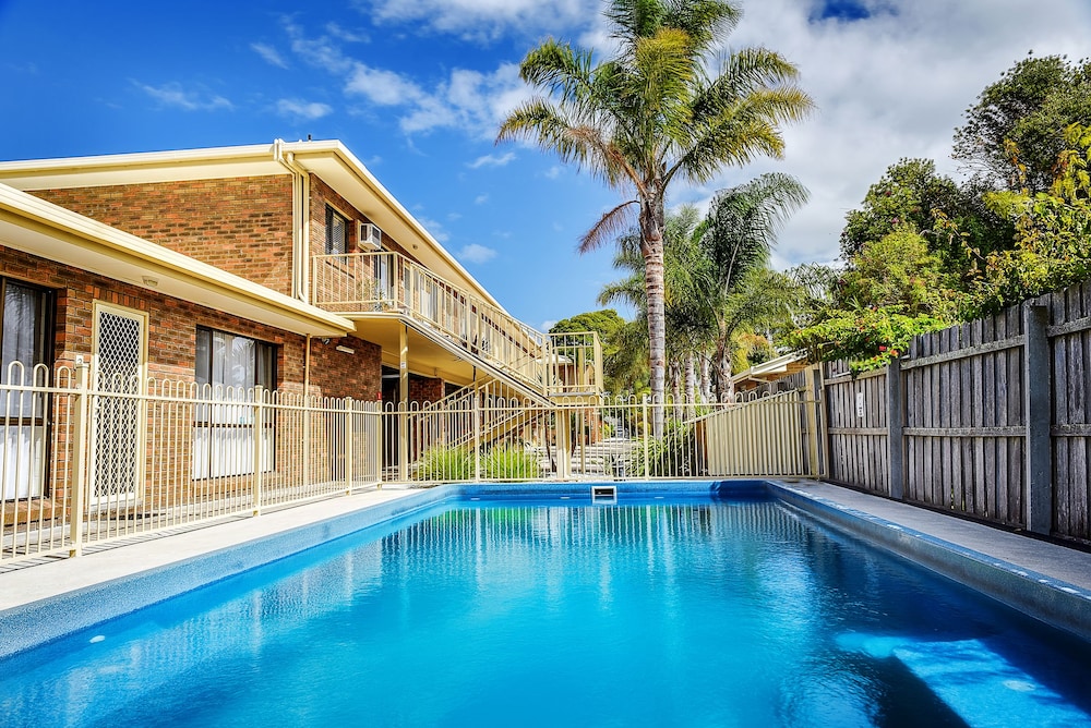 Allambi Holiday Apartments 8/44