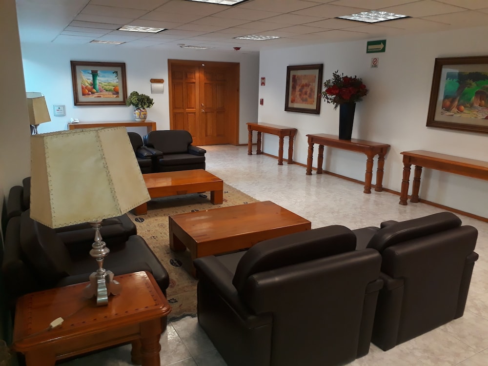 Hotel & Suites PF 26/43