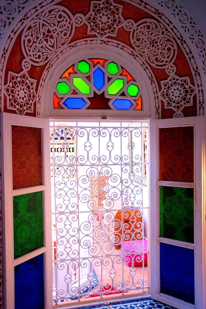 Riad Safir 8/49