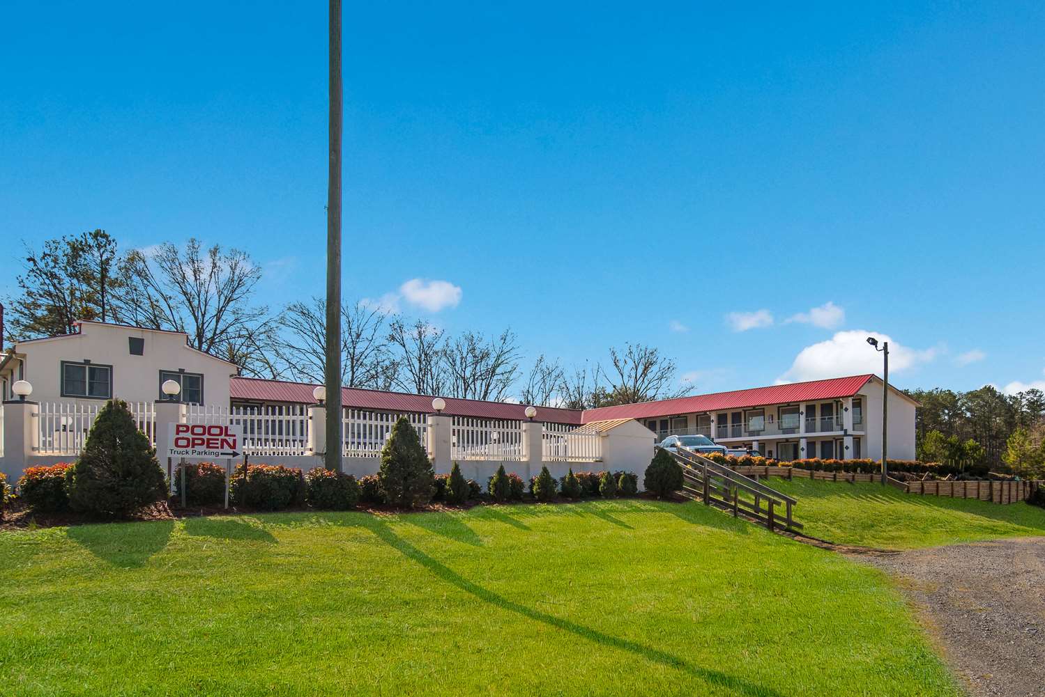 Econo Lodge Calhoun North Damascus 40/41