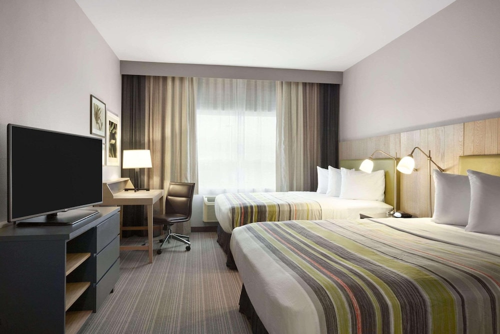 Country Inn & Suites By Radisson Bismarck Waterpark 4/22