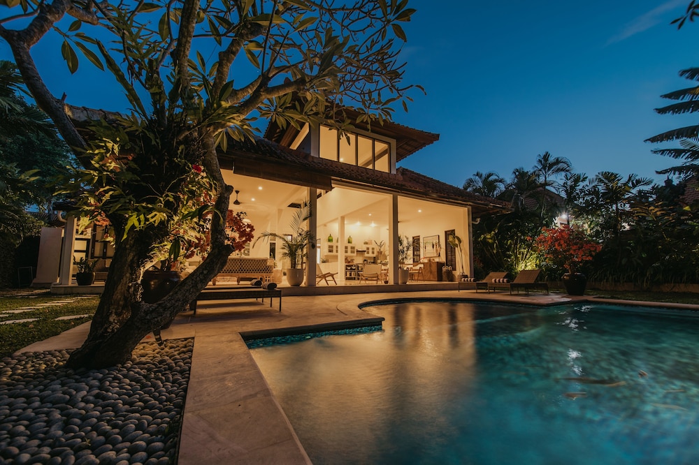 Villa Eight Bali 7/74