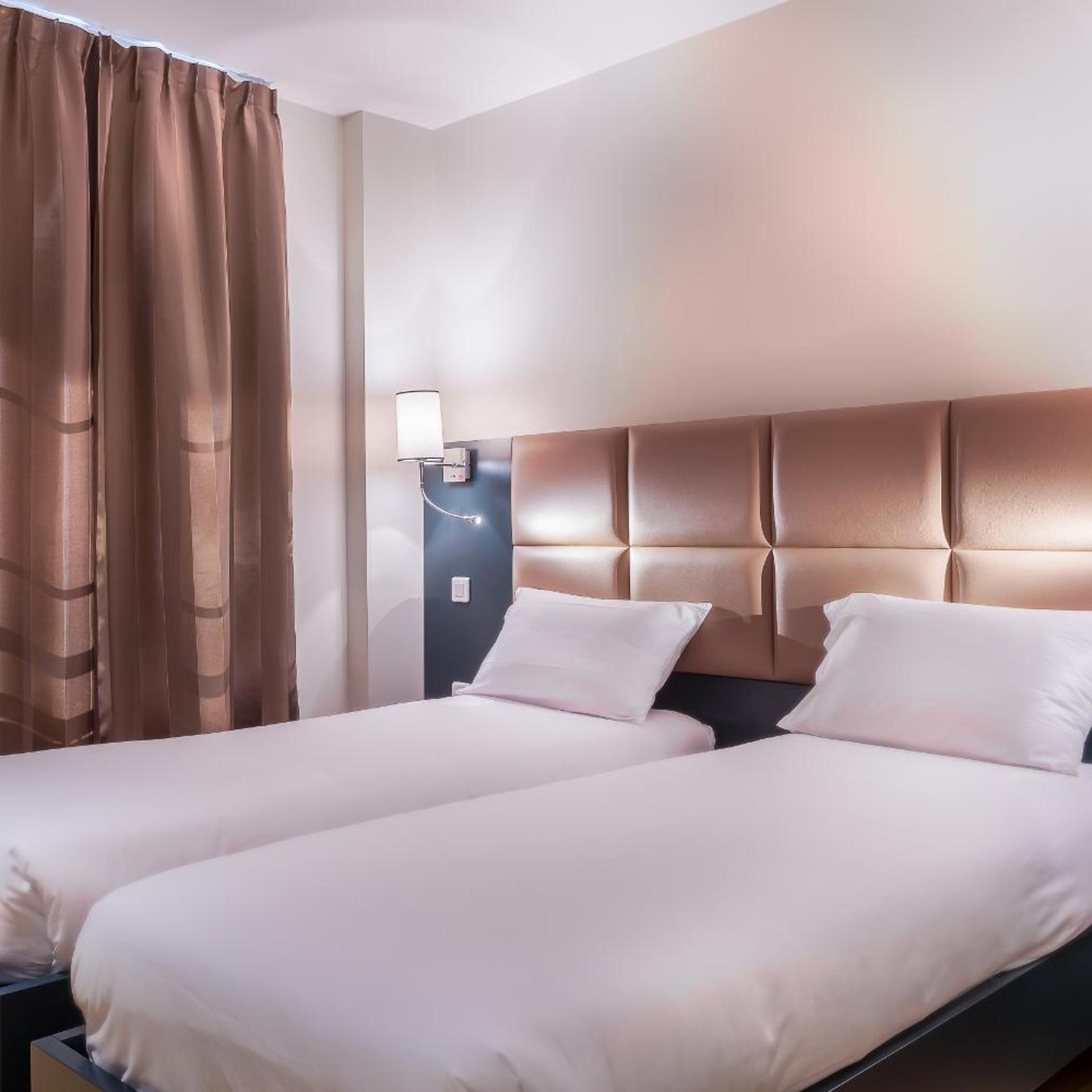 Superior, Twin Beds