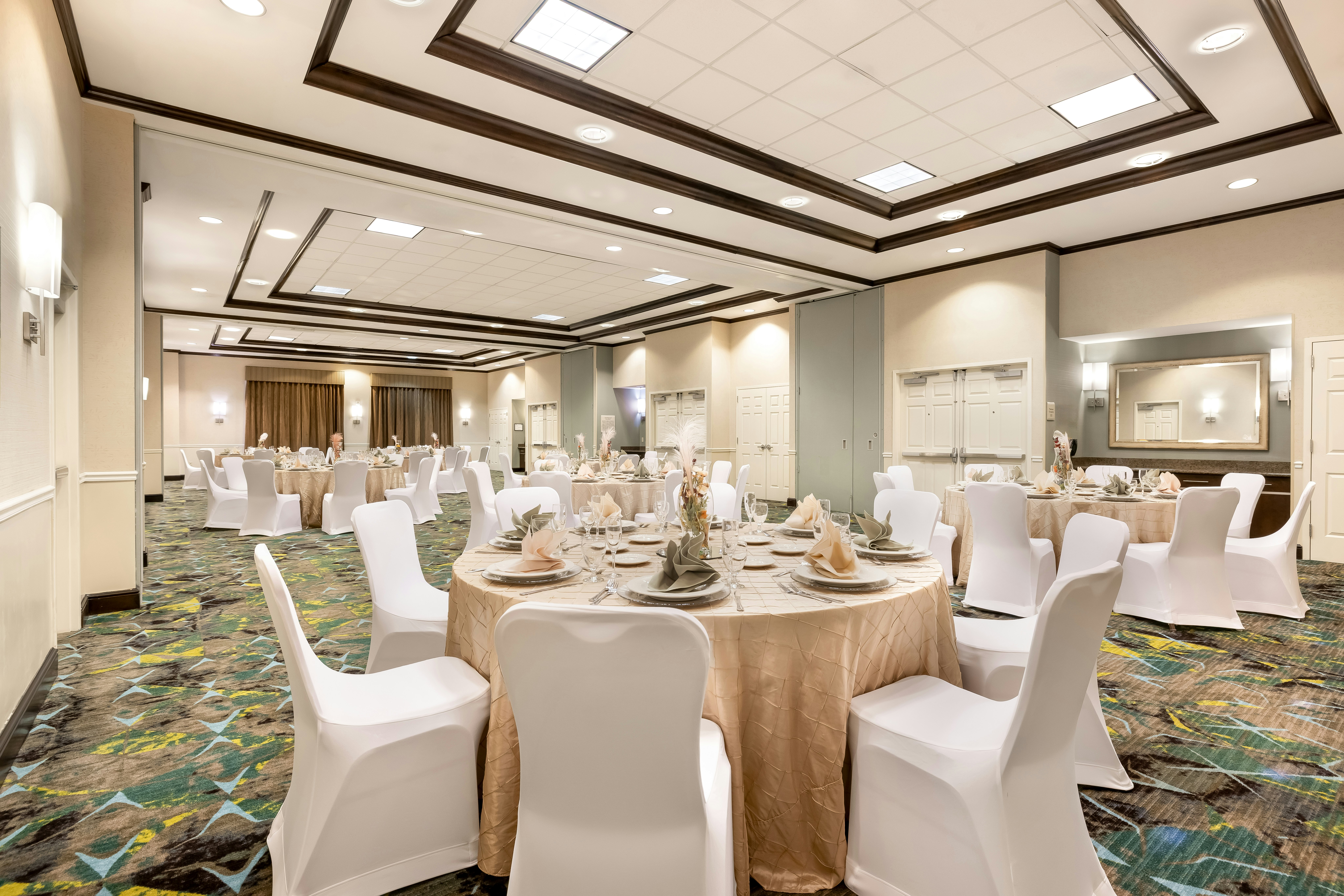Hilton Garden Inn Dulles North 57/82