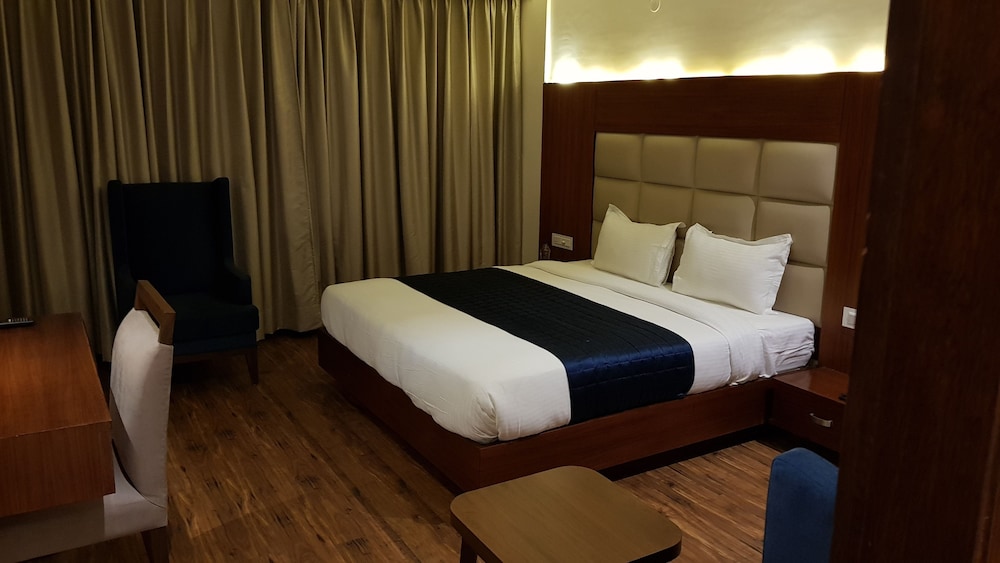 Hotel Kenview 5/23