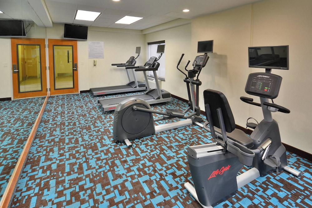 Fairfield Inn And Suites Winston Salem Hanes Mall 35/71