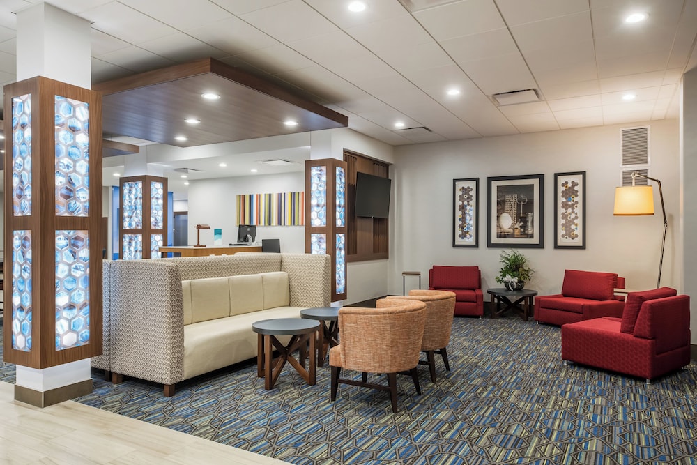 Holiday Inn Express And Suites West Plains Southwest 39/63