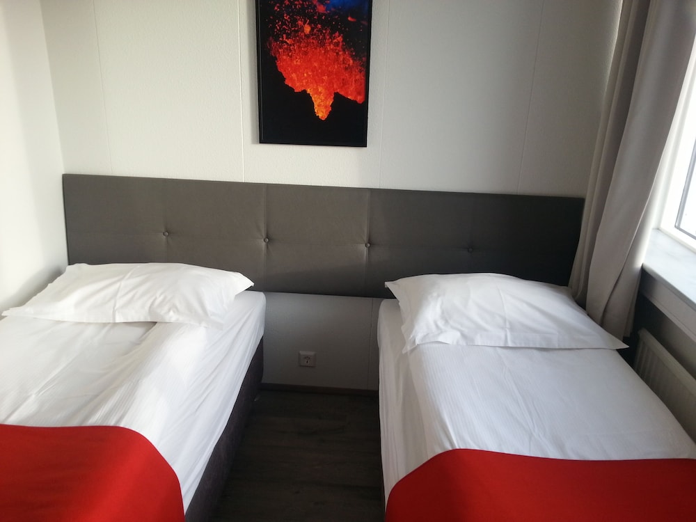 Hotel Vestmannaeyjar 15/65