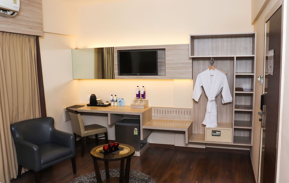 Bawa Regency 51/57