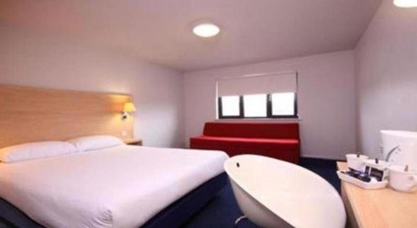 Travelodge Scotch Corner A1 Southbound 7/13