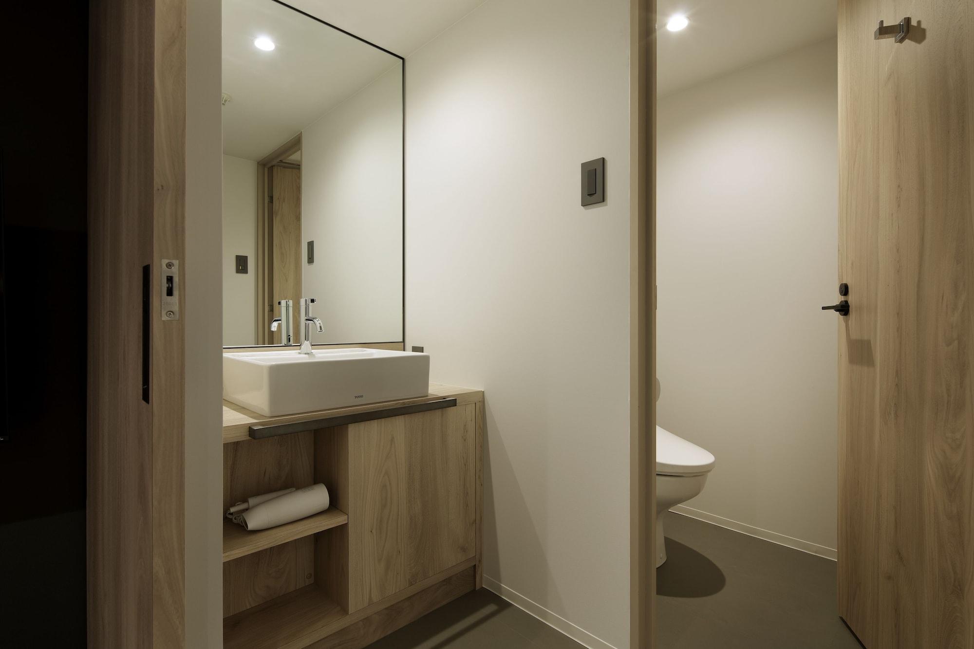 غرفة عائلية بأسرّة بطابقين مع أريكة، Piece Hostel Sanjo 2/2