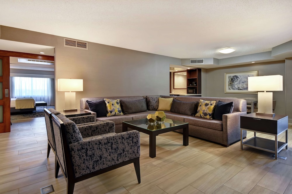 Embassy Suites by Hilton Raleigh Durham Research Triangle 40/71