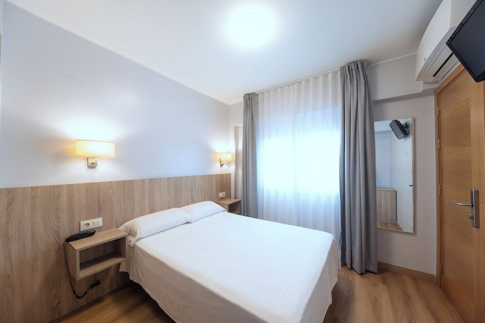 Hotel Panton 33/67