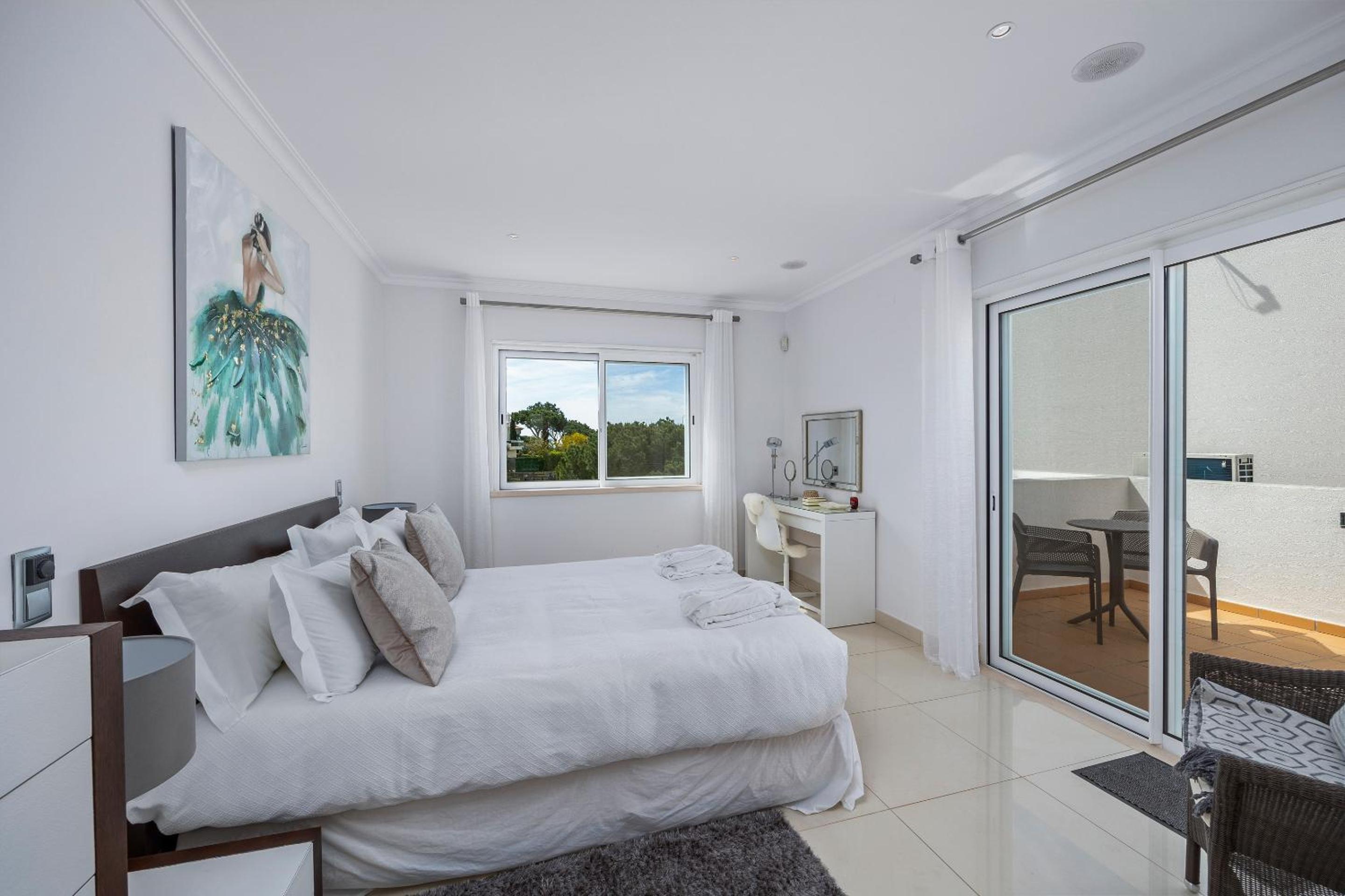 Deluxe, Villa