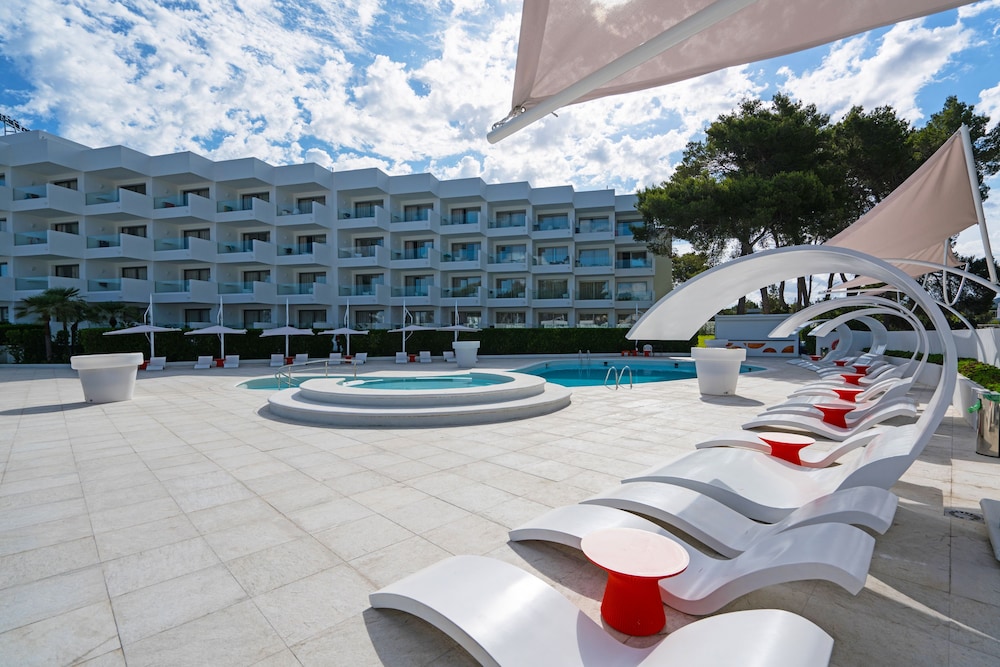 Thb Naeco Ibiza - Adults Only 67/86