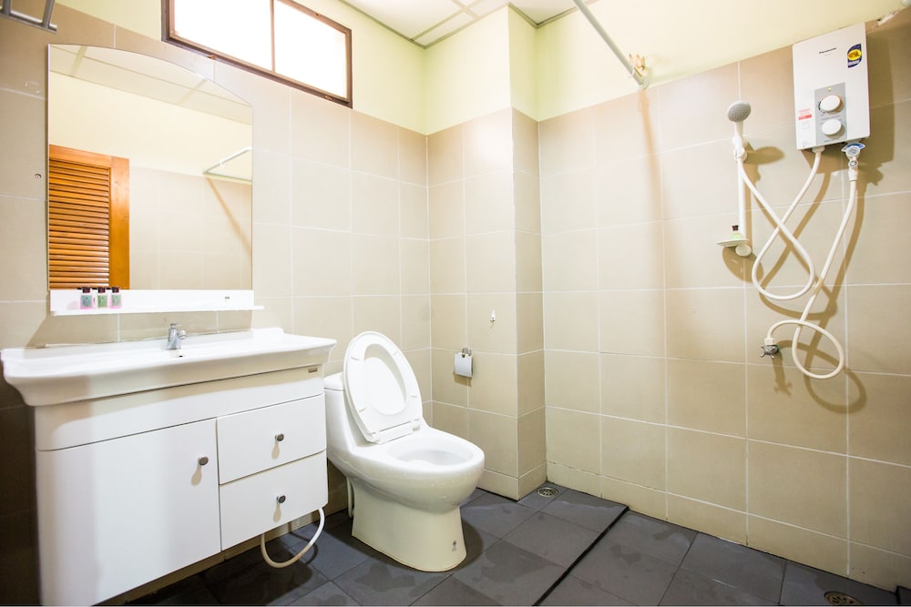 Banlanna Hotel Lampang (ex. Banlanna Serviced Apartment) 41/44