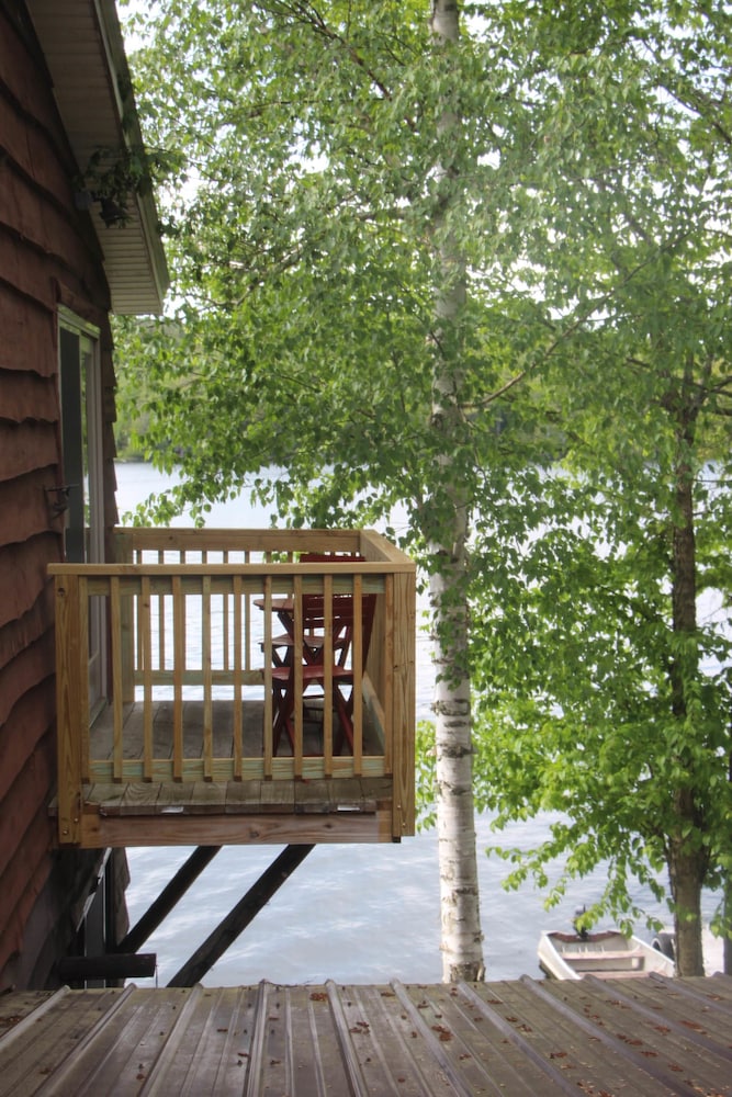 Kiwassa Lake Bed & Breakfast and Cabins 47/50