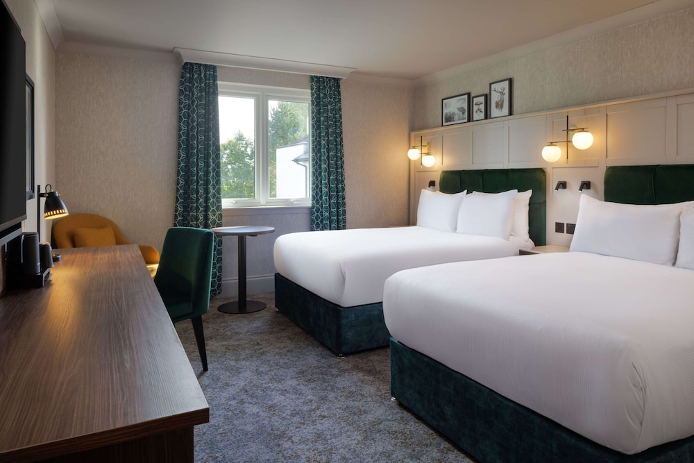 Deluxe, 2 Double Beds, Golf Course View