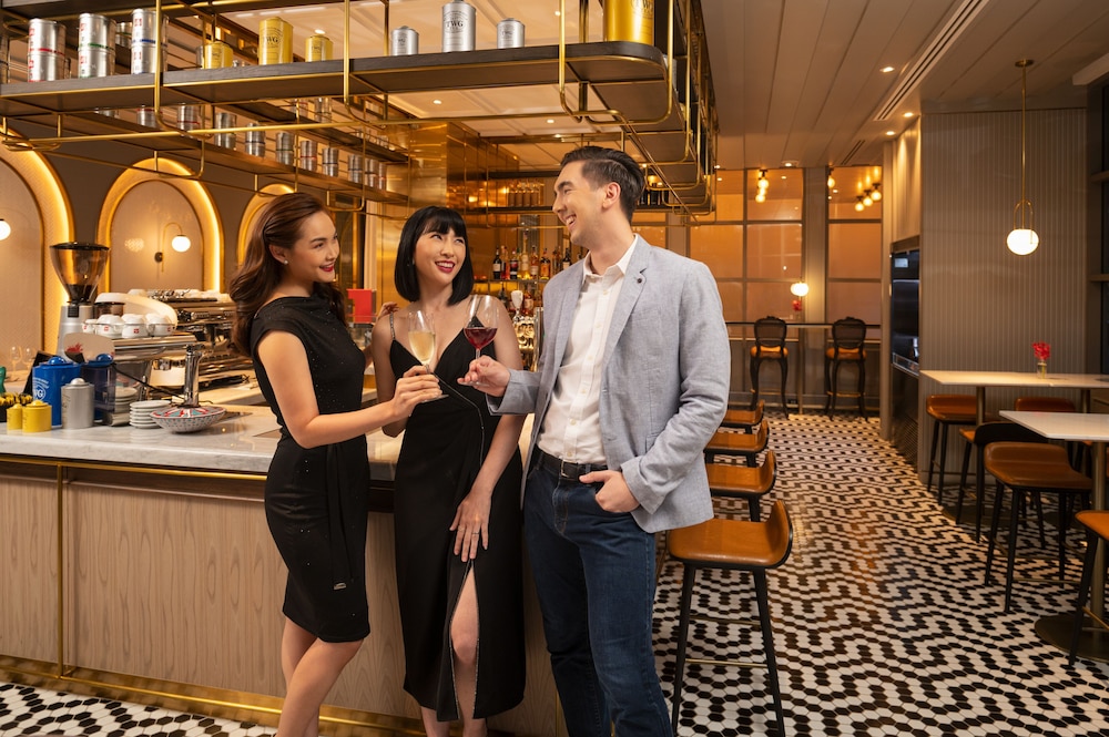 Montien Hotel Surawong Bangkok 33/48