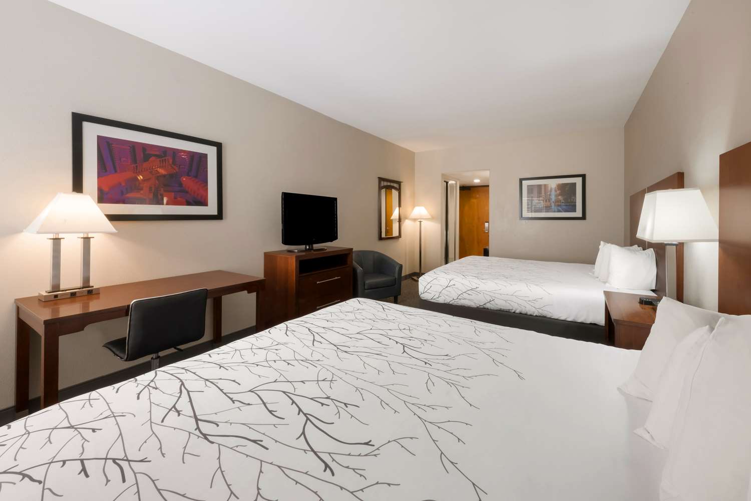 Room, 2 Queen Beds, Bathtub, Accessible