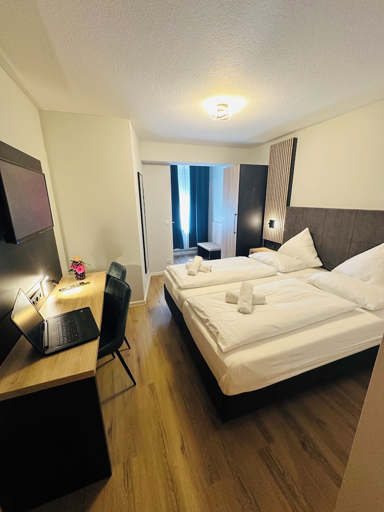 Hotel Stadt Emmerich 5/40