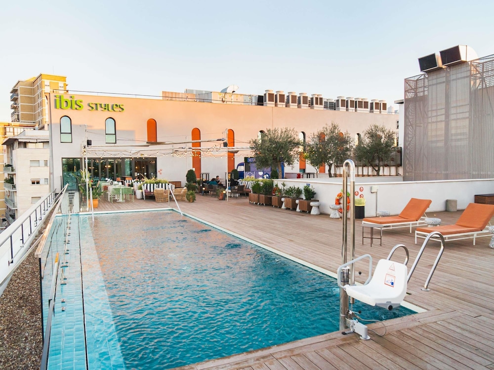 Ibis Styles Sevilla City Santa Justa 42/46