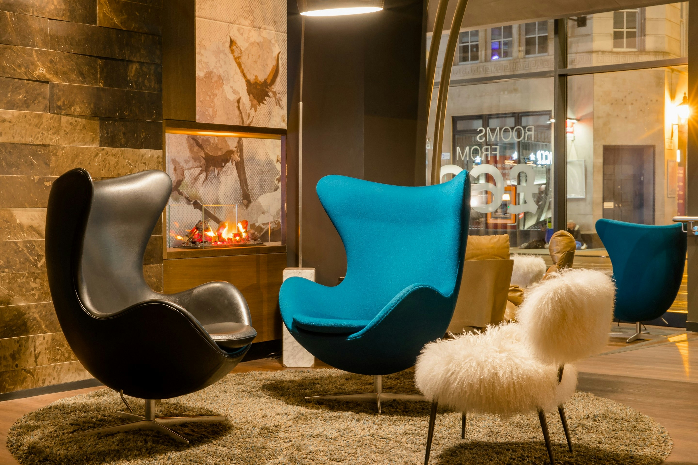 Hotel Motel One Manchester-Royal Exchange 14/28