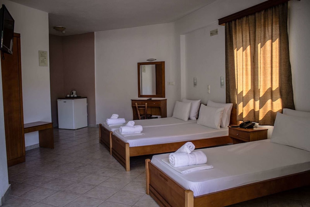 Ilios Hotel 12/24