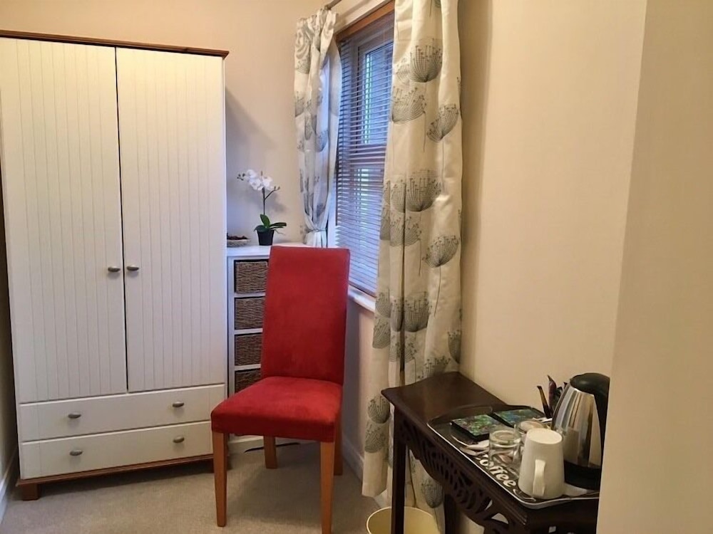Chaston Manor Hotel 50/50