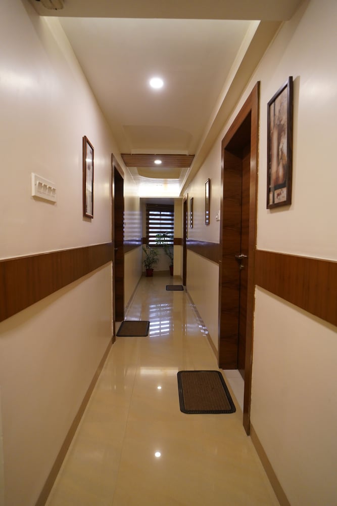 HOTEL GK PALACE 6/25